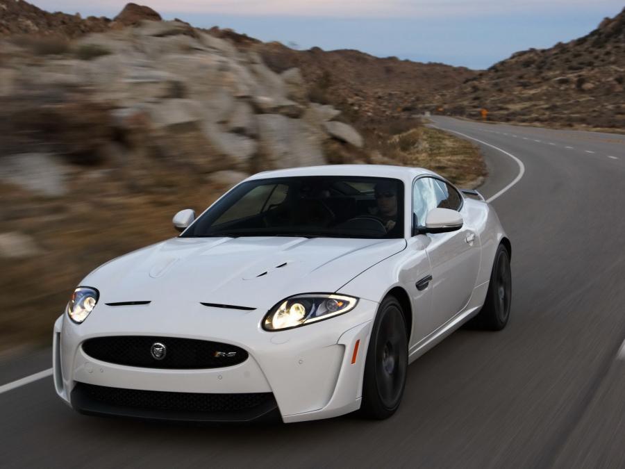  Jaguar XKR-S 2011 года  (US) (фото 15 из 15)
